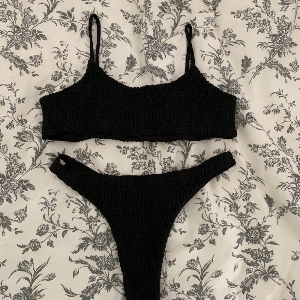NEVER WORN black high waisted bikini